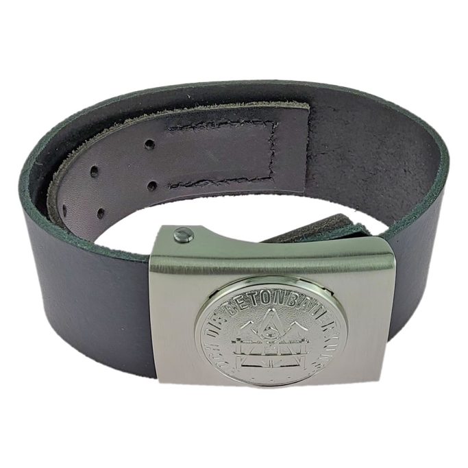 Koppelgürtel mit Koppelschloss - vorderseitig Koppelgürtel mit Koppelschloss - vorderseitig